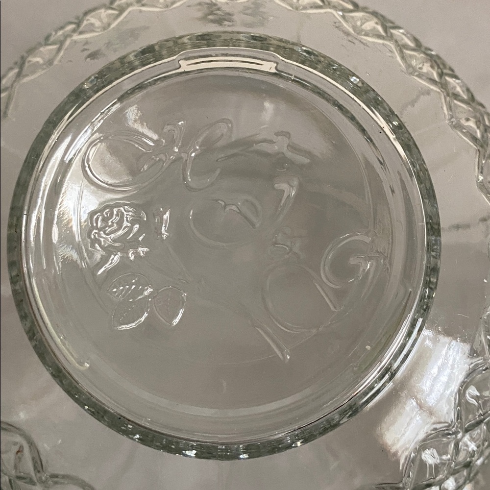 HOME JAMES GLASS Candy 
Apothecary Jar Elegant Crystal Glass Jar with Lid stand - Picture 4 of 5